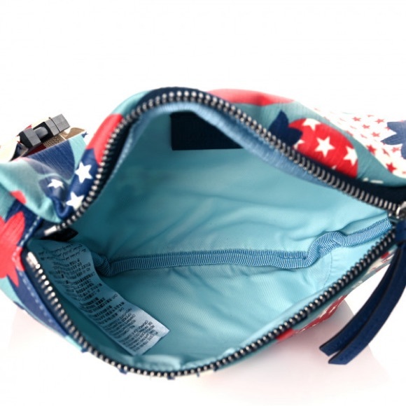 New GUCCI Strawberry Star Print children’s Fanny pack waist Belt Bag - Picture 6 of 11